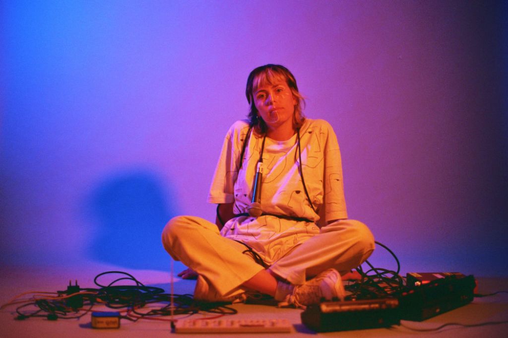 WHITEMARY: Radio Whitemary - è il disco d'esordio in uscita il 10 giugno per 42 Records. Fuori oggi il singolo - Chi se ne frega