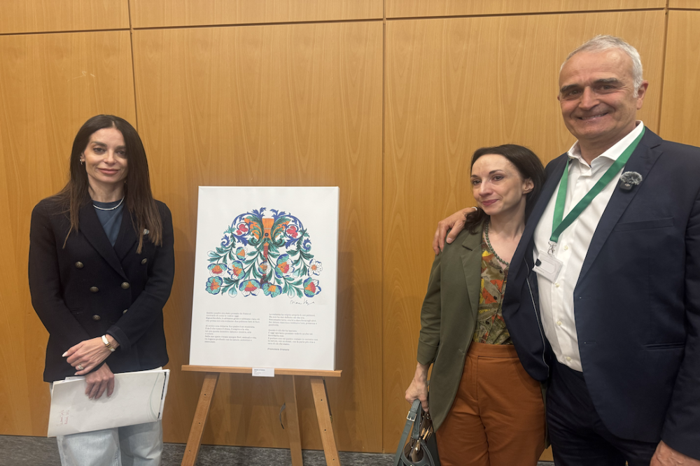 Palazzo Lombardia celebra Diana Stanga con dieci opere dedicate alla natura