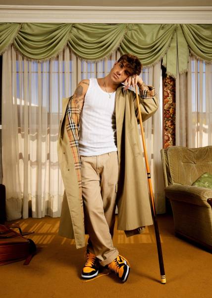 ÁLVARO DE LUNA: La Rockstar Spagnola da Milioni di Stream