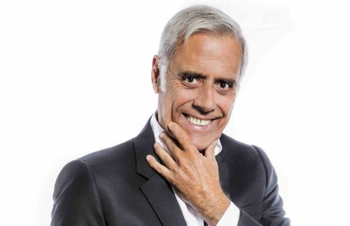 Capodanno con Teo Teocoli al Teatro Clerici: Un One Man Show Memorabile