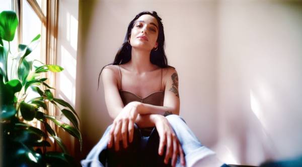 LEVANTE Il nuovo singolo inedito è “CANZONE D'ESTATE“