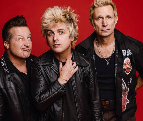Green Day: Saviors - L'Attesa Cresce