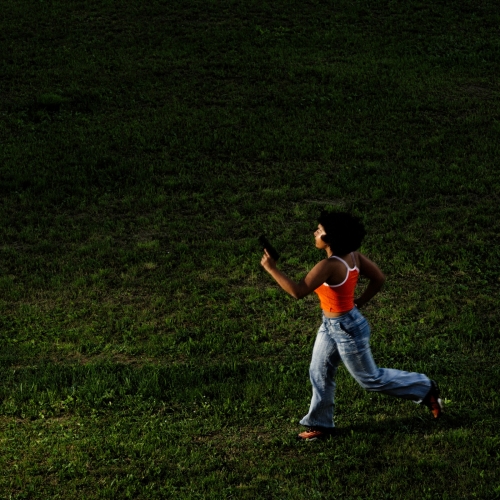 Yaraki: ''La Corsa'' alla Scoperta della Vita nelle Favelas Brasiliane